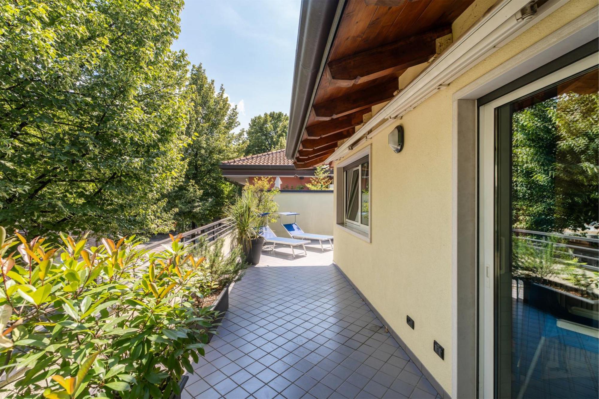 Be & Being - Katja Apartment Riva del Garda Ngoại thất bức ảnh